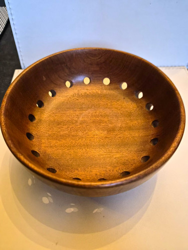Round wooden serving bowl - round,