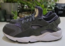 NIKE AIR HUARACHE RUN TRAINERS. MENS SIZE 8 UK. KHAKI/GREY/WHT *2017*