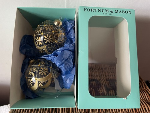 Fortnum mason large hand - &,