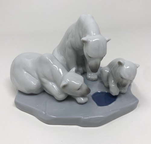 Lladro bearly love polar bear - love,