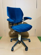 Humanscale freedom chair in