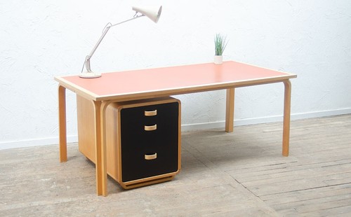 Magnus olesen danish desk - magnus,