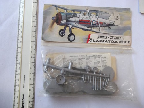 1960 airfix bagged kit - ,