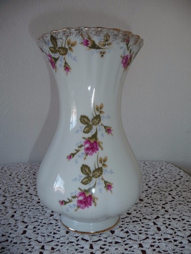 Gold edged chodziez - gold-edged, porcelain