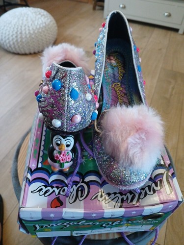 Stunning irregular choice