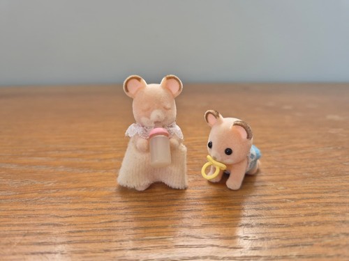 Sylvanian families field - families, mouse