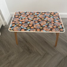 Vintage 70s flower power lap