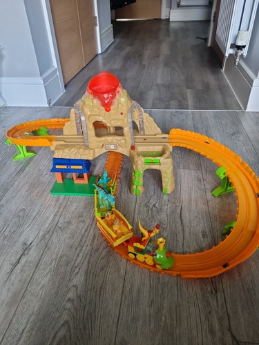 Dinosaur train time tunnel - train,