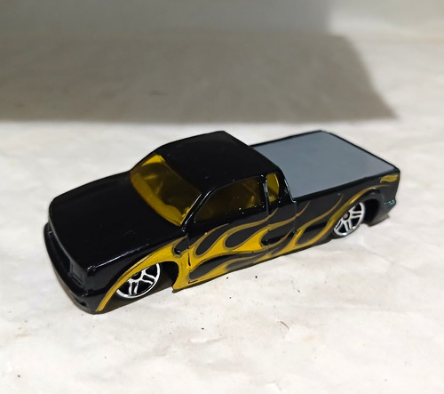 Hot wheels steel flame pickup - hot,