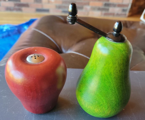 Vintage wood red apple green - wood,