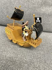 Disney Parks Pirates of the Caribbean Mickey Pullback Pirate Ship New no tag.