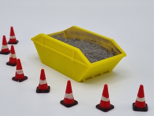 Scale yard skips and - 1/50, 8