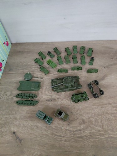 Vintage army bundle diecast - vintage,