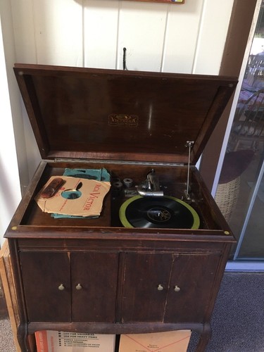 Antique victorola wind - antique,