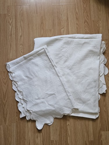 Vintage matelasse bedspread - matelasse,