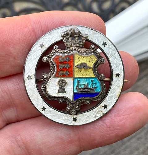 Vintage silver pin badge