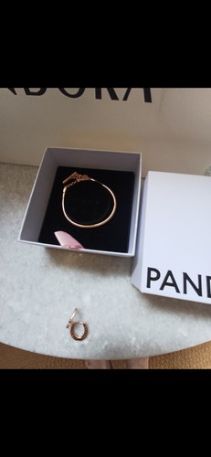 Pandora rose gold moments - gold, t-