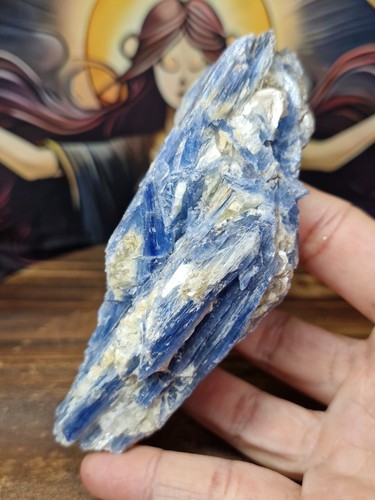 Beautiful blue kyanite crystal - blue,