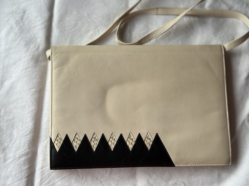 Rayne leather vintage hand - rayne, or