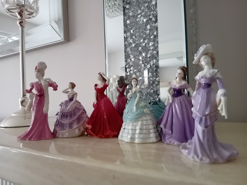 Coalport figurines bone - 6,