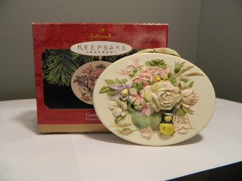 Hallmark ornament 1997 - 1997, garden