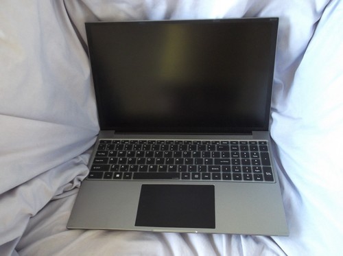 Jumper celeron - 15.6", (celeron