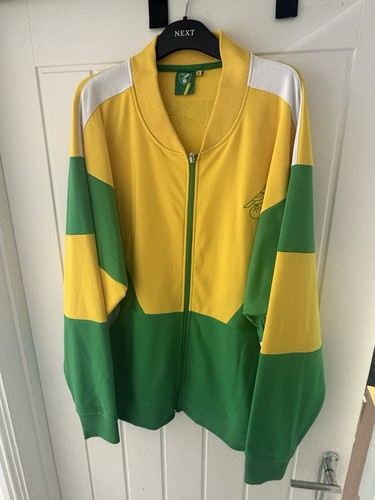 Norwich city retro inspired - retro,