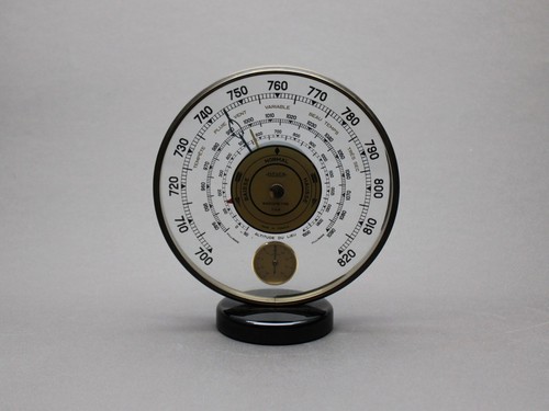 Jaeger glass barometer - glass, desk