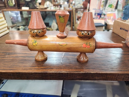 Vintage wooden salt pepper - vintage,