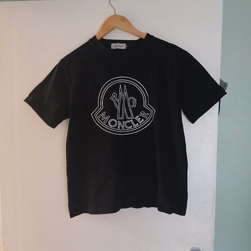Moncler black graphic logo - black,