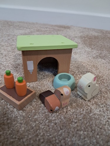 Toy van wooden bunny - le,