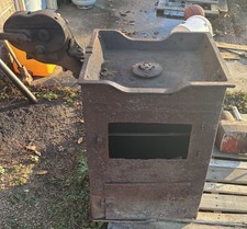 VINTAGE CAST IRON BLACKSMITH