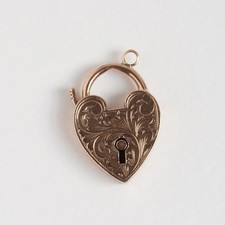 Vintage 9ct Gold Heart Keyhole