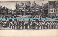 R296575 Venezia Regia Accademia G Bellini Processione in Piazza S Marco 4740 Fot