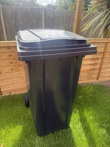 Large black 360l wheelie - large,