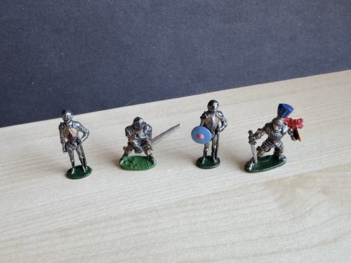 Vintage metal soldiers - vintage,