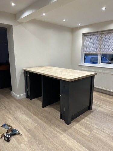 Stunning bespoke kitchen - stunning,