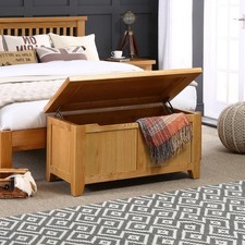 Cheshire storage box oak - cheshire,