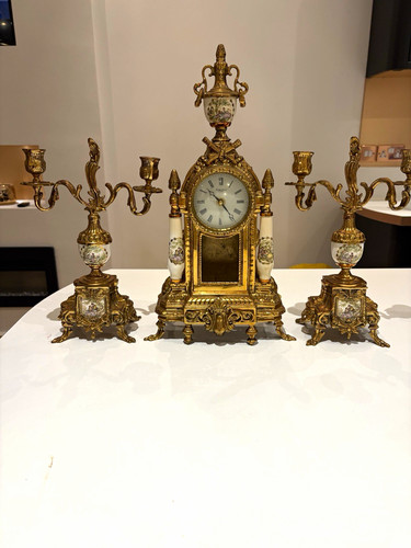 French garniture clock set