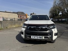 Toyota hilux invincible - invincible, x