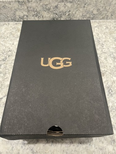Ugg 100 authentic empty - ugg,