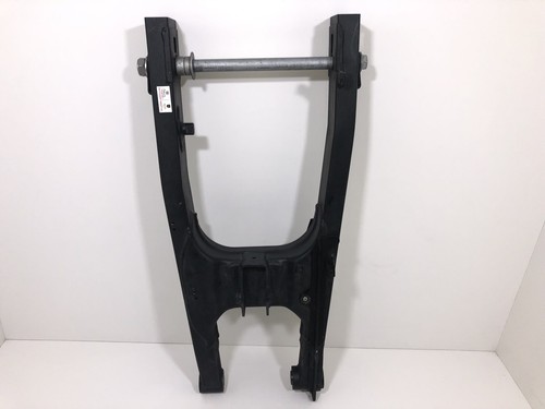 Rear wheel swingarm chain - rear,