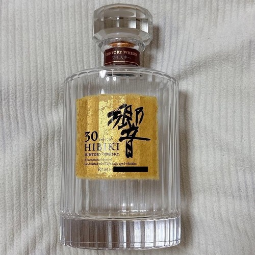 Suntory hibiki years empty - suntory,