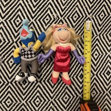 The Muppets, Miss Piggy/ Gonzo