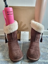 WOMENS UGG UGGS PLUMDALE SHORT