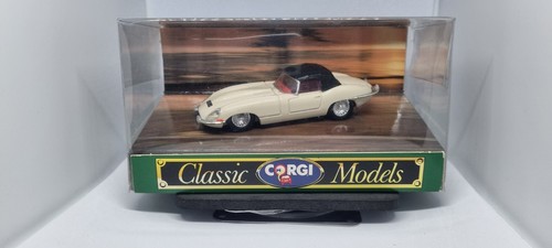 Scale model jaguar e - 1/43,