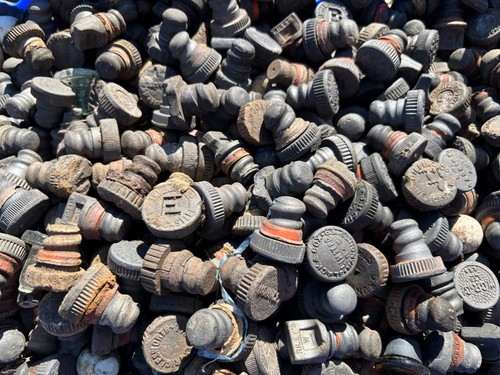 Old bottle stoppers - 25,