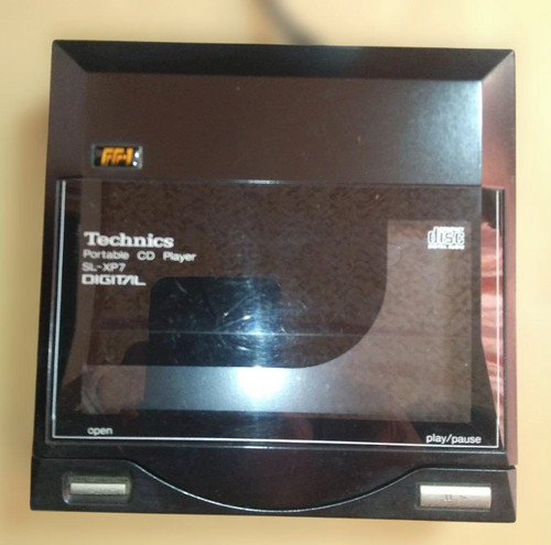 Technics xp7 portable cd - sl-xp7,