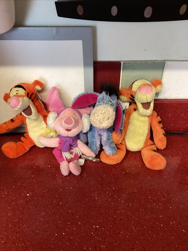 Winnie the pooh plush - pooh,
