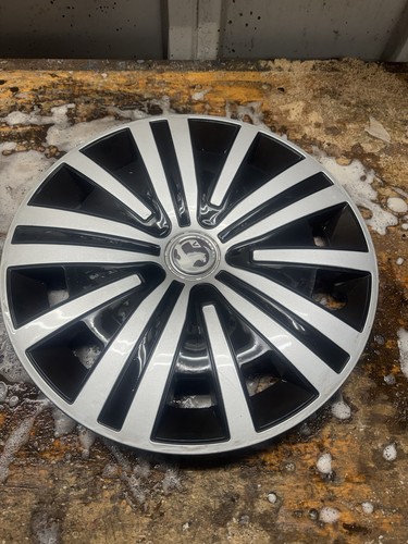 Inch vivaro wheel trim - inch,